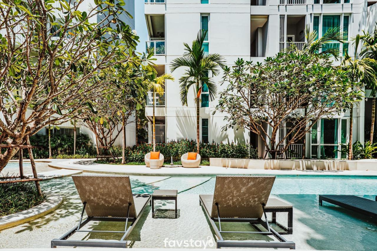 Favstay - The Base Downtown Phuket מראה חיצוני תמונה