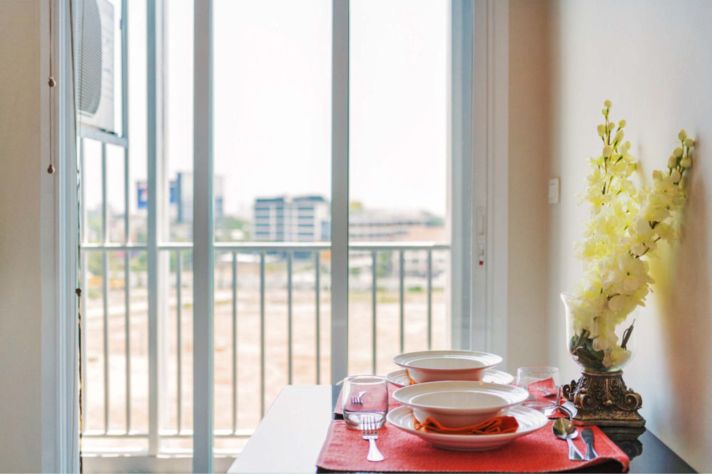 Favstay - The Base Downtown Phuket מראה חיצוני תמונה