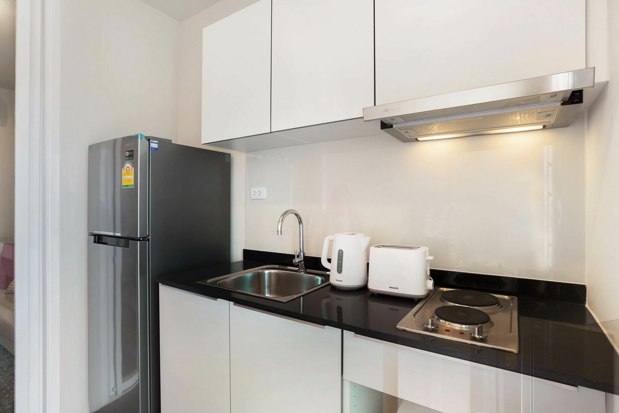 Favstay - The Base Downtown Phuket מראה חיצוני תמונה