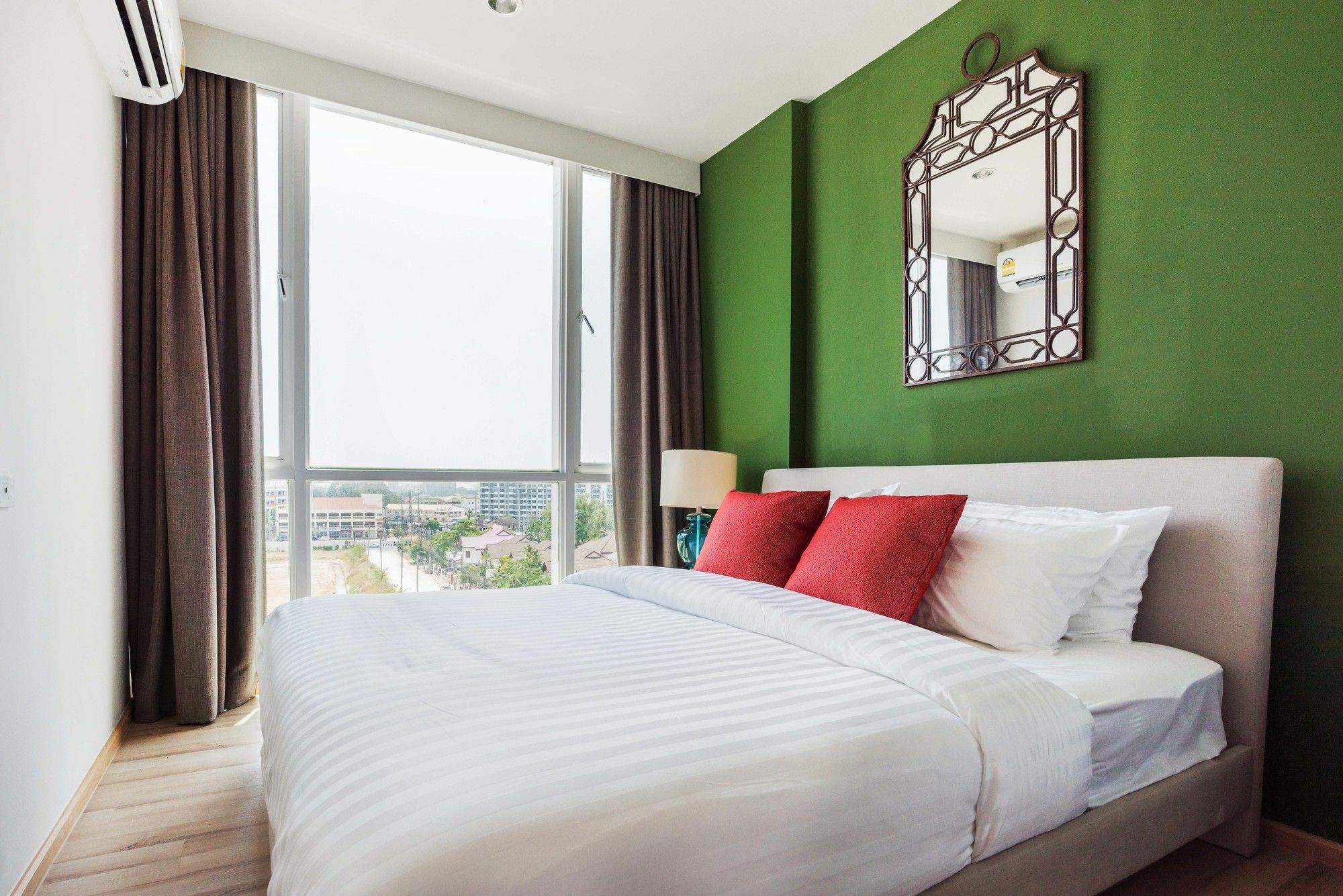 Favstay - The Base Downtown Phuket מראה חיצוני תמונה