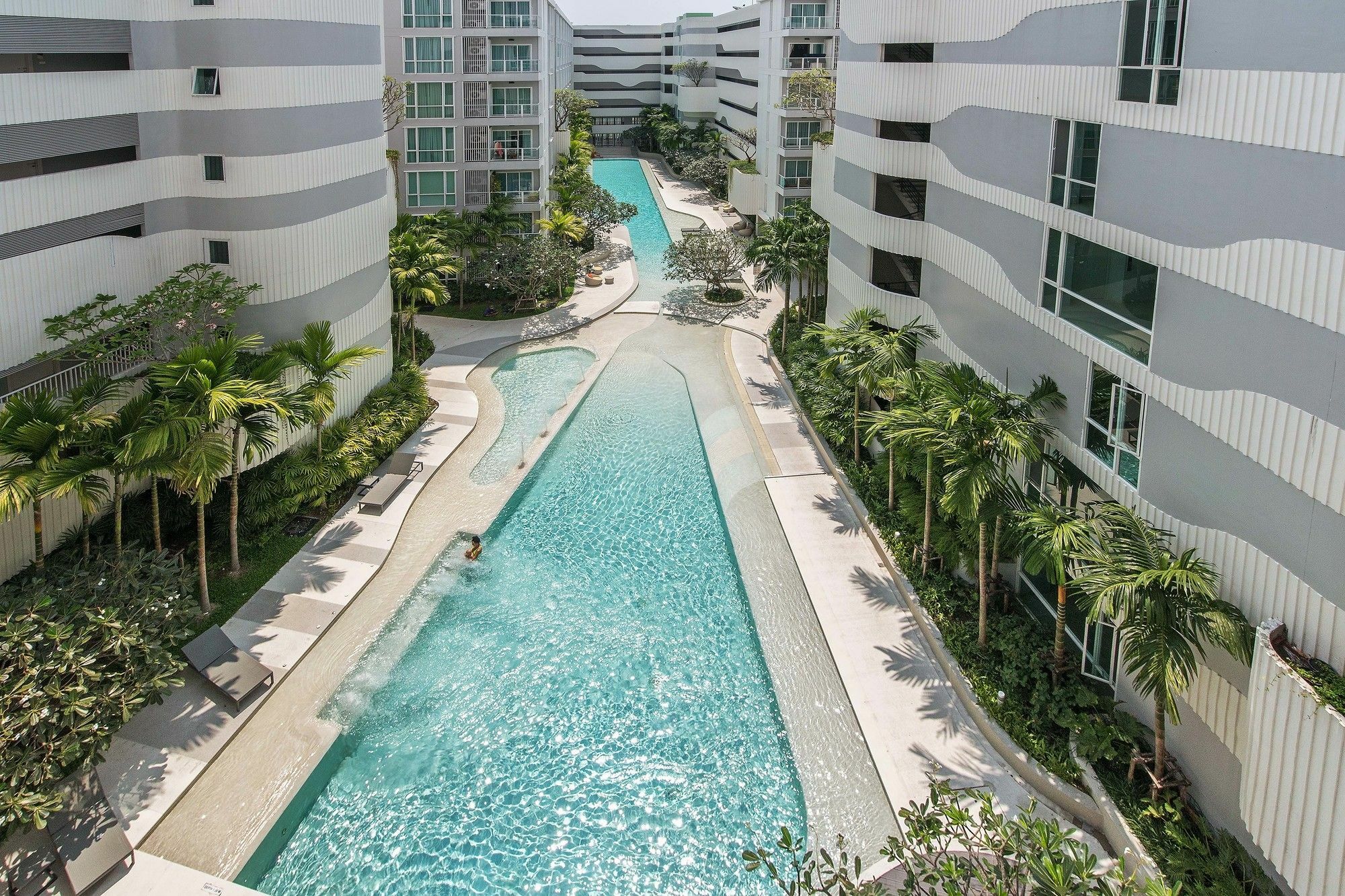 Favstay - The Base Downtown Phuket מראה חיצוני תמונה